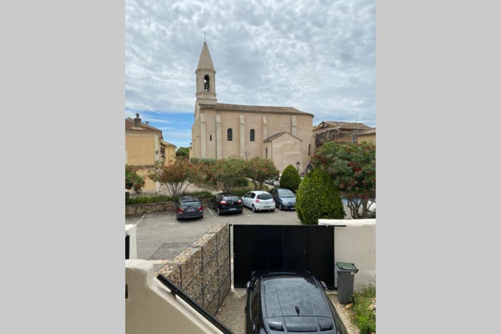 Villa Charmante Maison Face A L'Eglise De Codolet Exterior foto